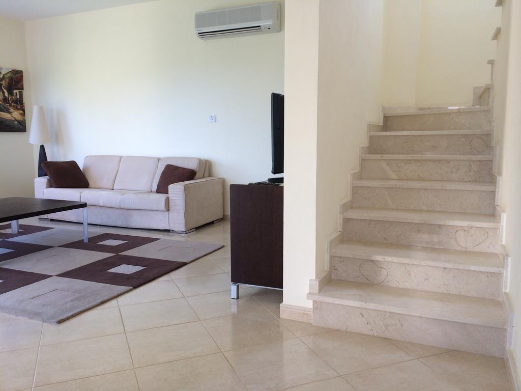 Villa Riverside Polis Rom bilde