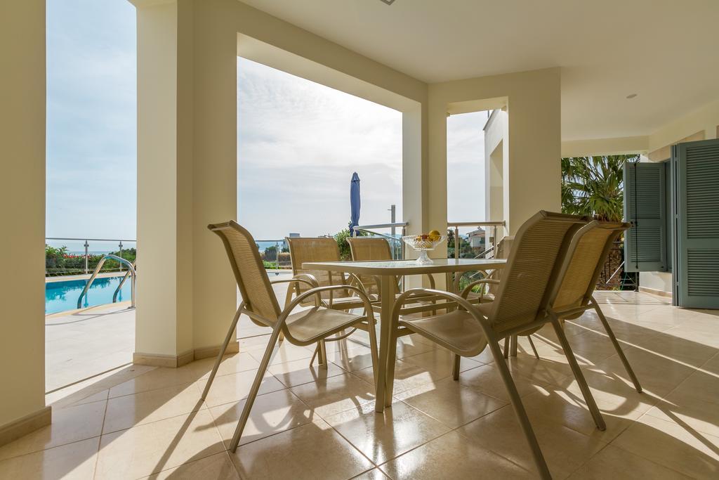 Villa Riverside Polis Eksteriør bilde